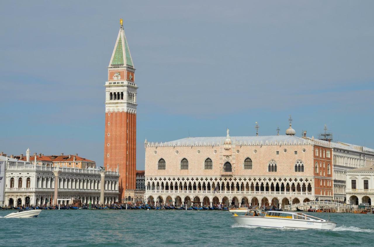 App4Rent Saturno 4 - Family Apartment, Wifi, Parking Lido di Jesolo Exteriör bild