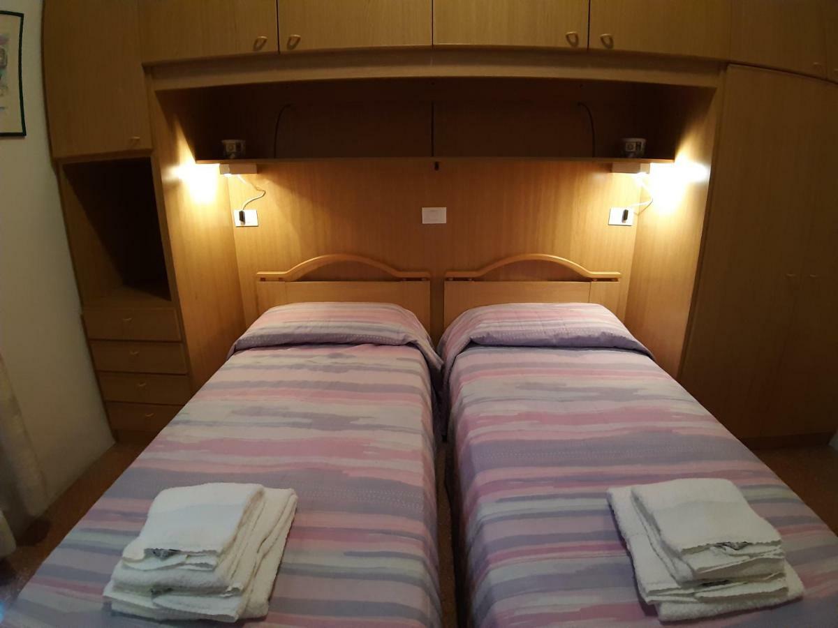 App4Rent Saturno 4 - Family Apartment, Wifi, Parking Lido di Jesolo Exteriör bild