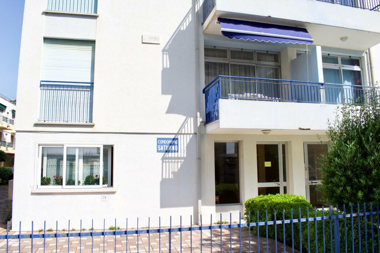 App4Rent Saturno 4 - Family Apartment, Wifi, Parking Lido di Jesolo Exteriör bild