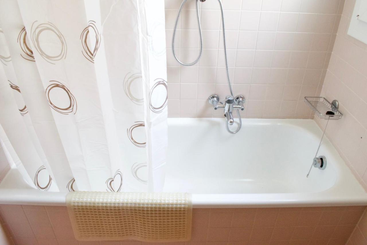 App4Rent Saturno 4 - Family Apartment, Wifi, Parking Lido di Jesolo Exteriör bild